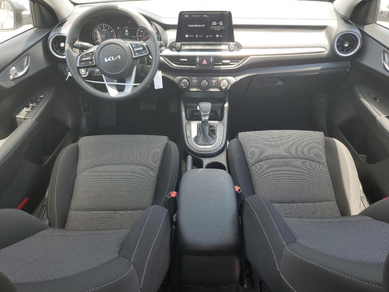 2023 KIA FORTE LX VIN:3KPF24AD1PE641611