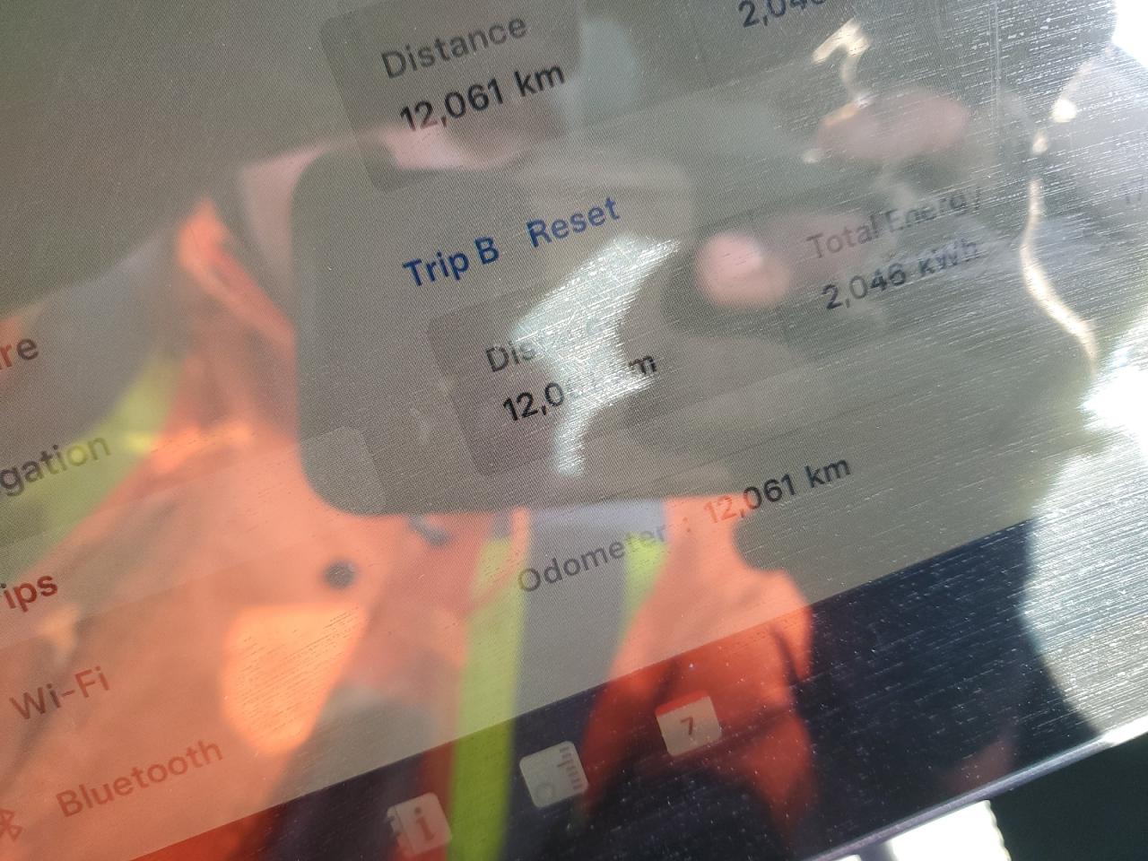 2024 TESLA MODEL Y  VIN:LRWYGDEE2RC661614