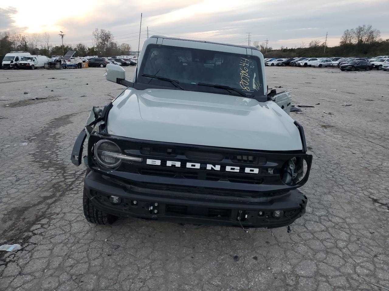 2024 FORD BRONCO OUTER BANKS VIN:1FMDE8BH1RLA33794