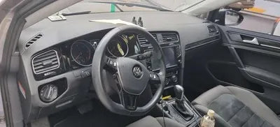 2016 Volkswagen Golf VIN: