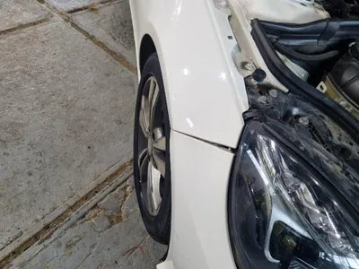 2014 Mercedes-Benz E 220 VIN: