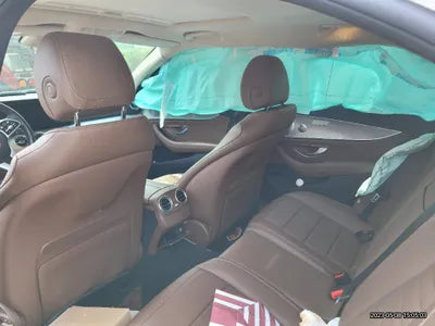 2018 Mercedes-Benz E 300 VIN: