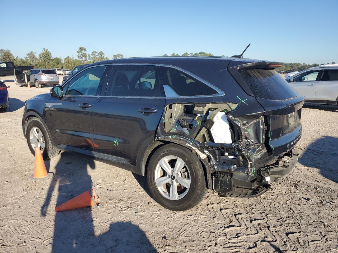 2022 KIA SORENTO LX VIN:5XYRG4LC3NG137015