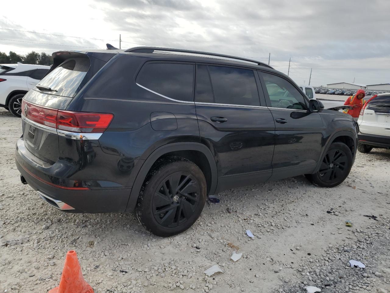 2024 VOLKSWAGEN ATLAS SE VIN:1V2JR2CA2RC561143