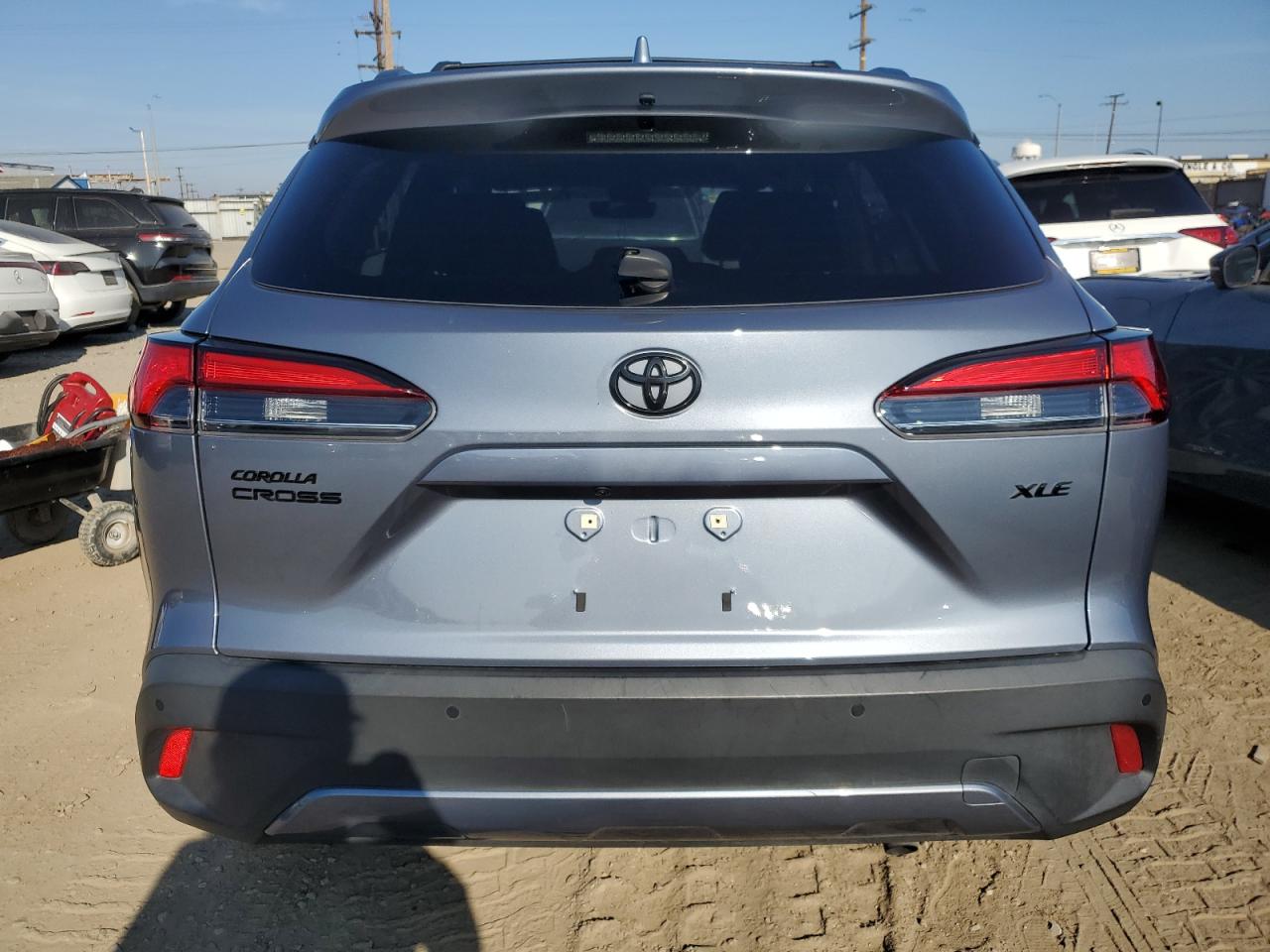 2022 TOYOTA COROLLA CROSS XLE VIN:7MUDAAAG7NV013189