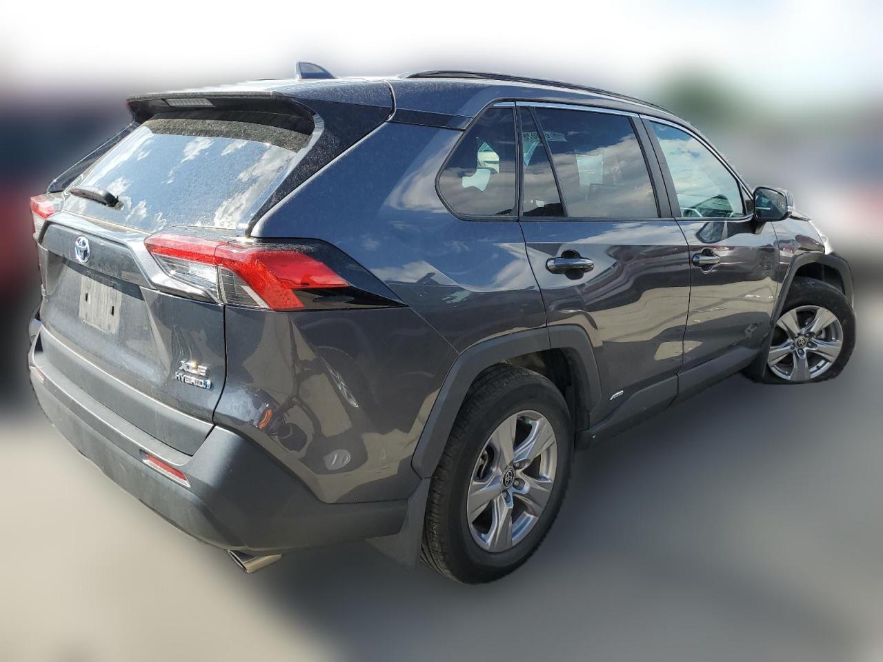 2022 TOYOTA RAV4 XLE VIN:2T3RWRFVXNW133672