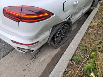 2015 Porsche Cayenne VIN: