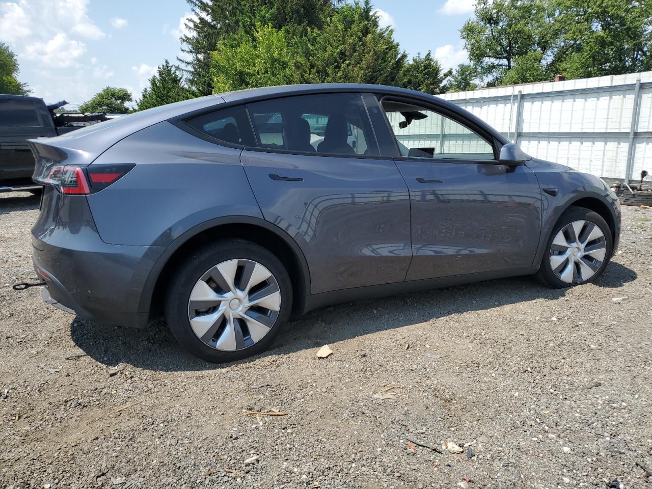 2023 TESLA MODEL Y  VIN:7SAYGDED2PF934046