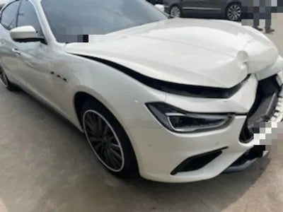 2016 Maserati Ghibli VIN: