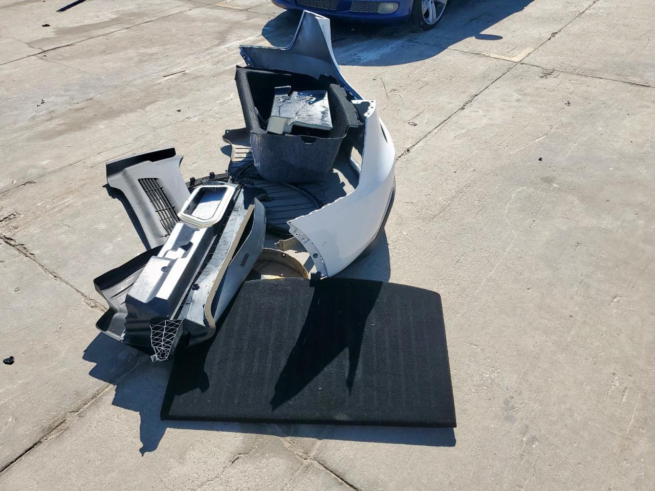 2022 TESLA MODEL Y VIN:7SAYGDEF9NF330184