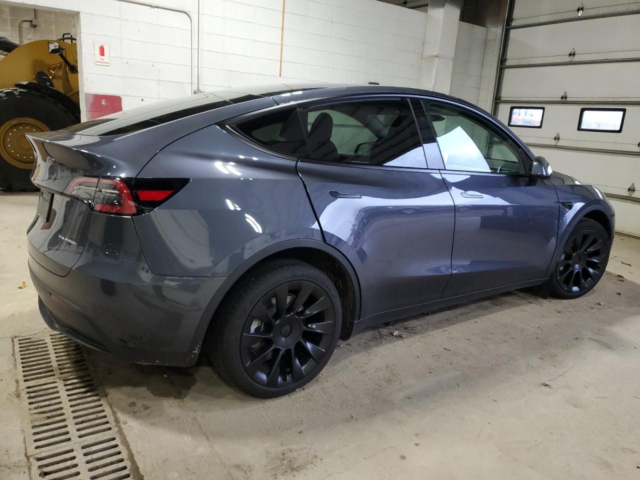 2023 TESLA MODEL Y  VIN:7SAYGAEE8PF897026
