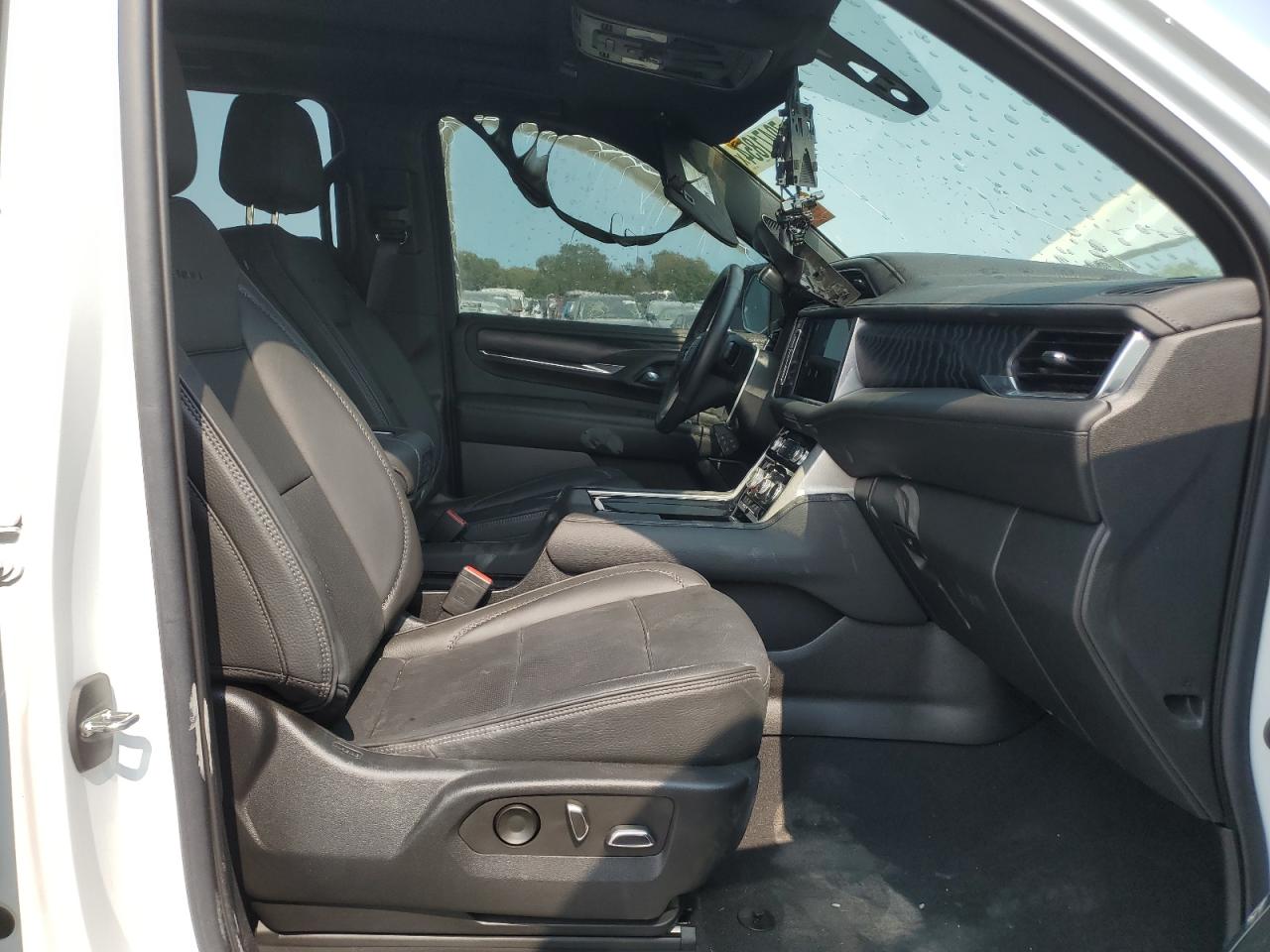 2022 GMC YUKON DENALI VIN:1GKS2DKL1NR228615