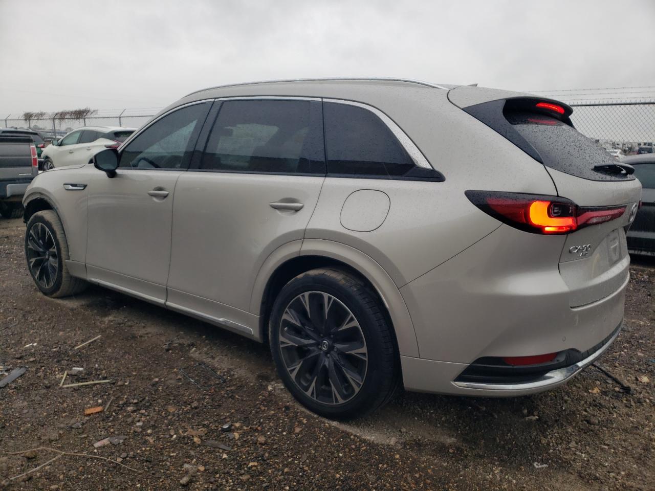 2024 MAZDA CX-90 PREMIUM PLUS VIN:JM3KKEHC6R1122701