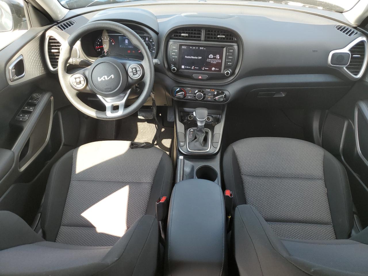 2022 KIA SOUL LX VIN:KNDJ23AU8N7158263