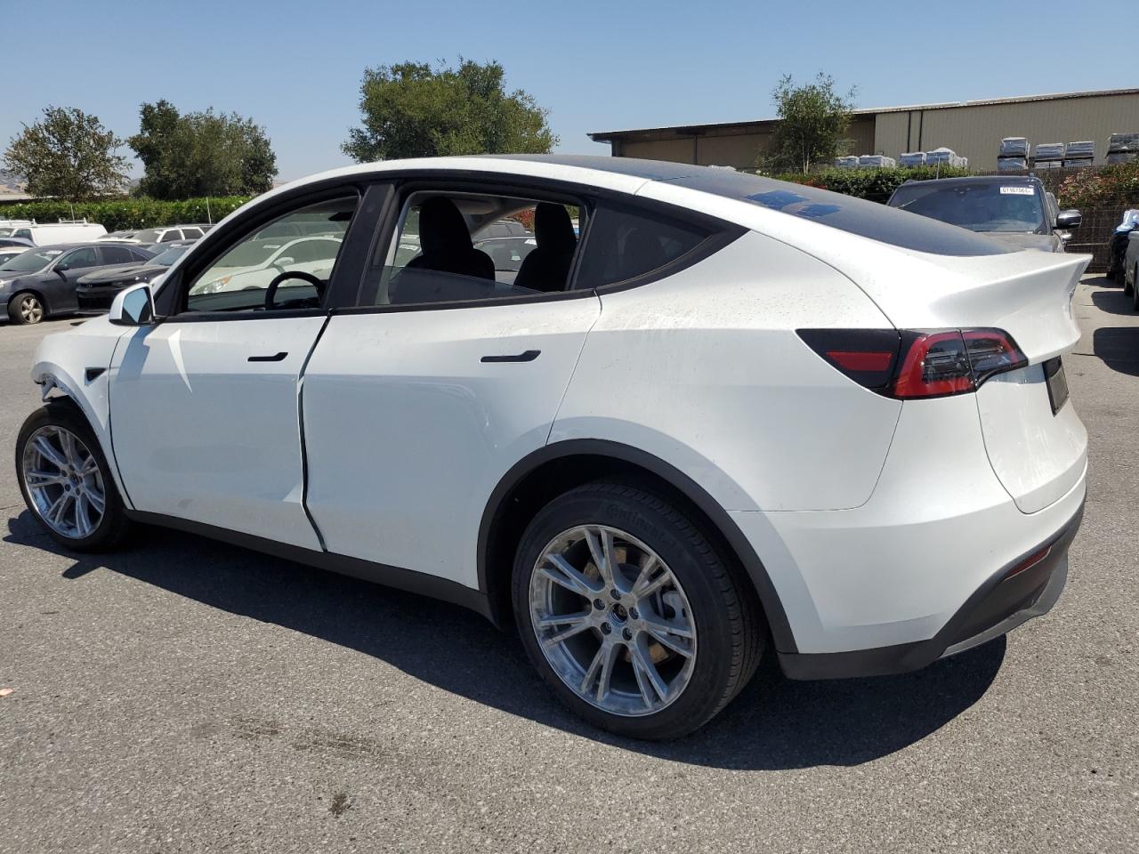 2023 TESLA MODEL Y  VIN:7SAYGDEEXPF743435