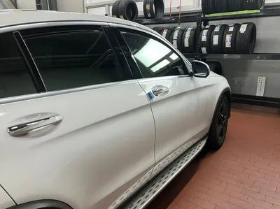 2020 Mercedes-Benz GLC 300 VIN: