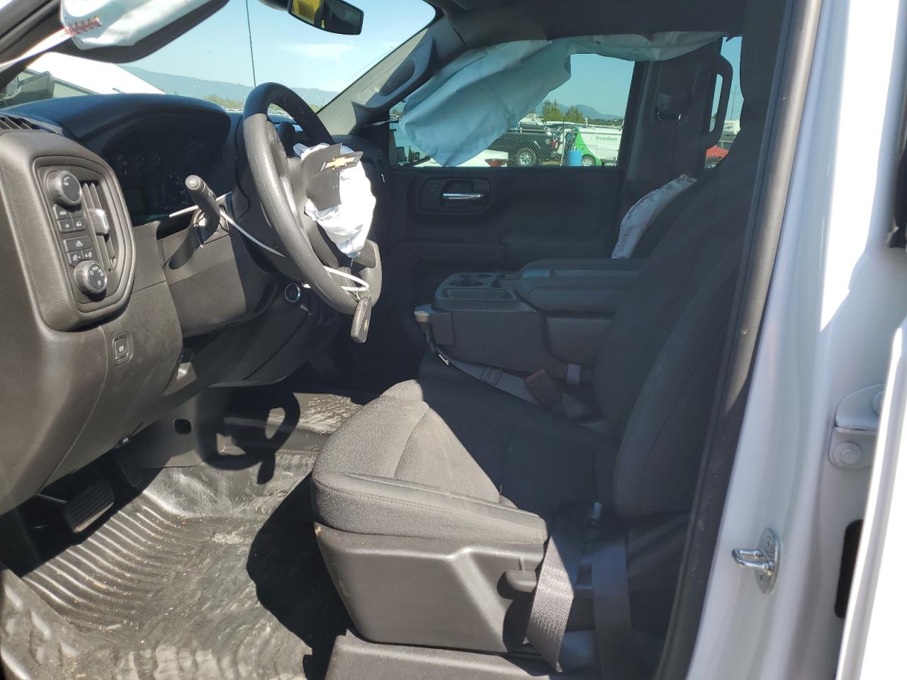 2024 CHEVROLET SILVERADO K1500 VIN:1GCPDAEK5RZ374745