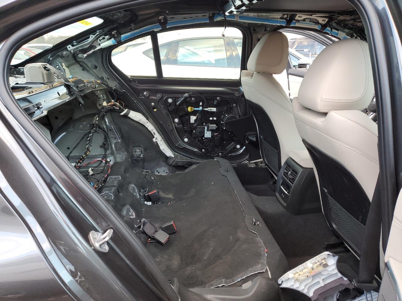 2022 BMW M340XI  VIN:3MW5U9J0XN8C56184