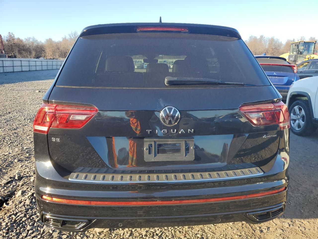2022 VOLKSWAGEN TIGUAN SE R-LINE BLACK VIN:3VV8B7AX7NM062342