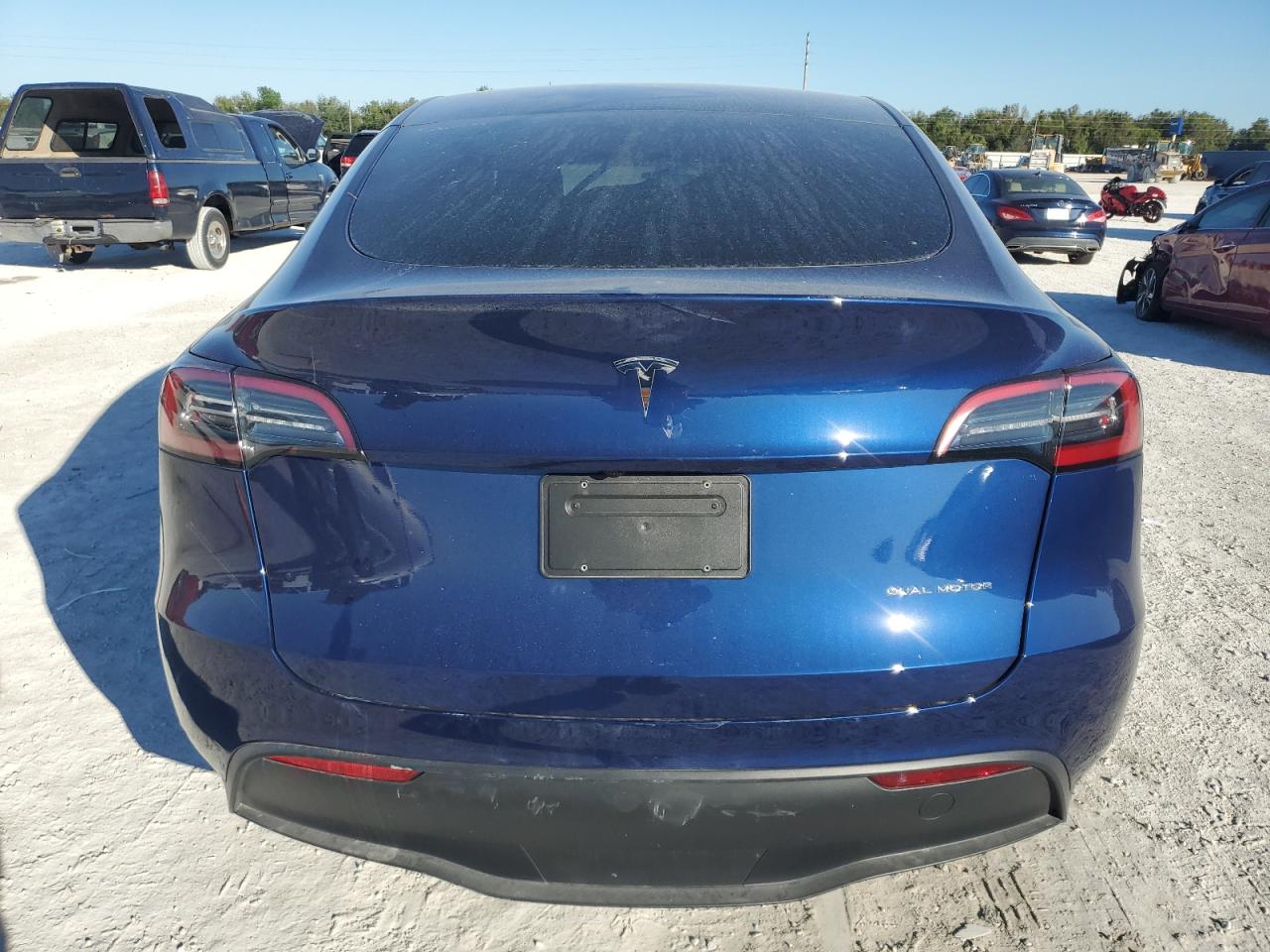 2023 TESLA MODEL Y  VIN:7SAYGDEE2PF888520