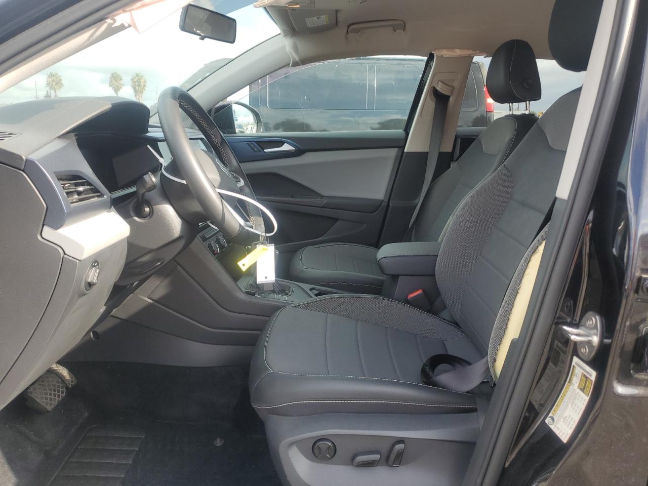 2022 VOLKSWAGEN TAOS SE VIN:3VVRX7B23NM090857