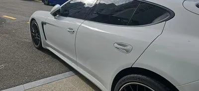 2014 Porsche Panamera VIN: