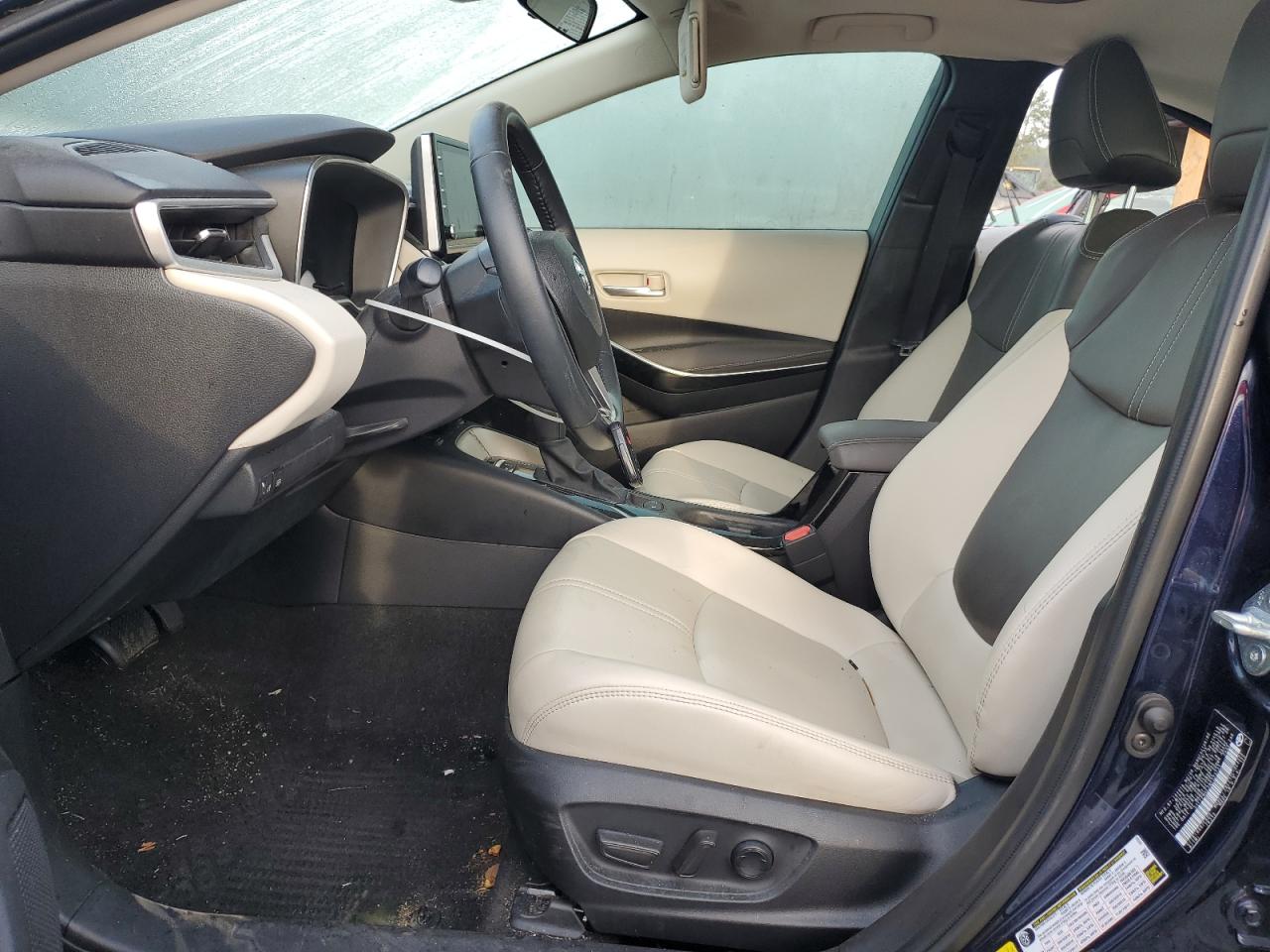 2022 TOYOTA COROLLA XLE VIN:5YFFPMAE2NP323731