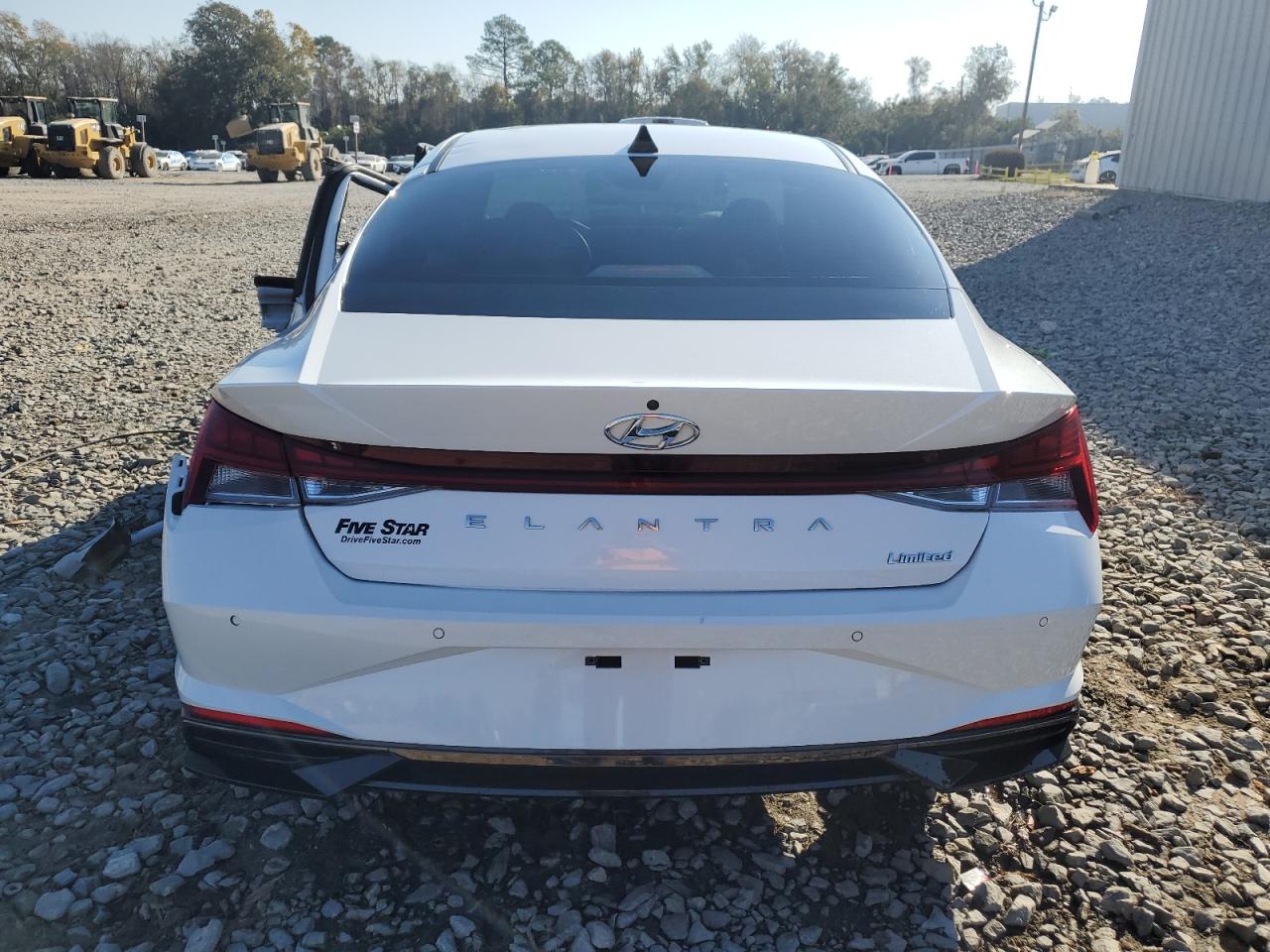 2022 HYUNDAI ELANTRA LIMITED VIN:5NPLP4AG2NH062215