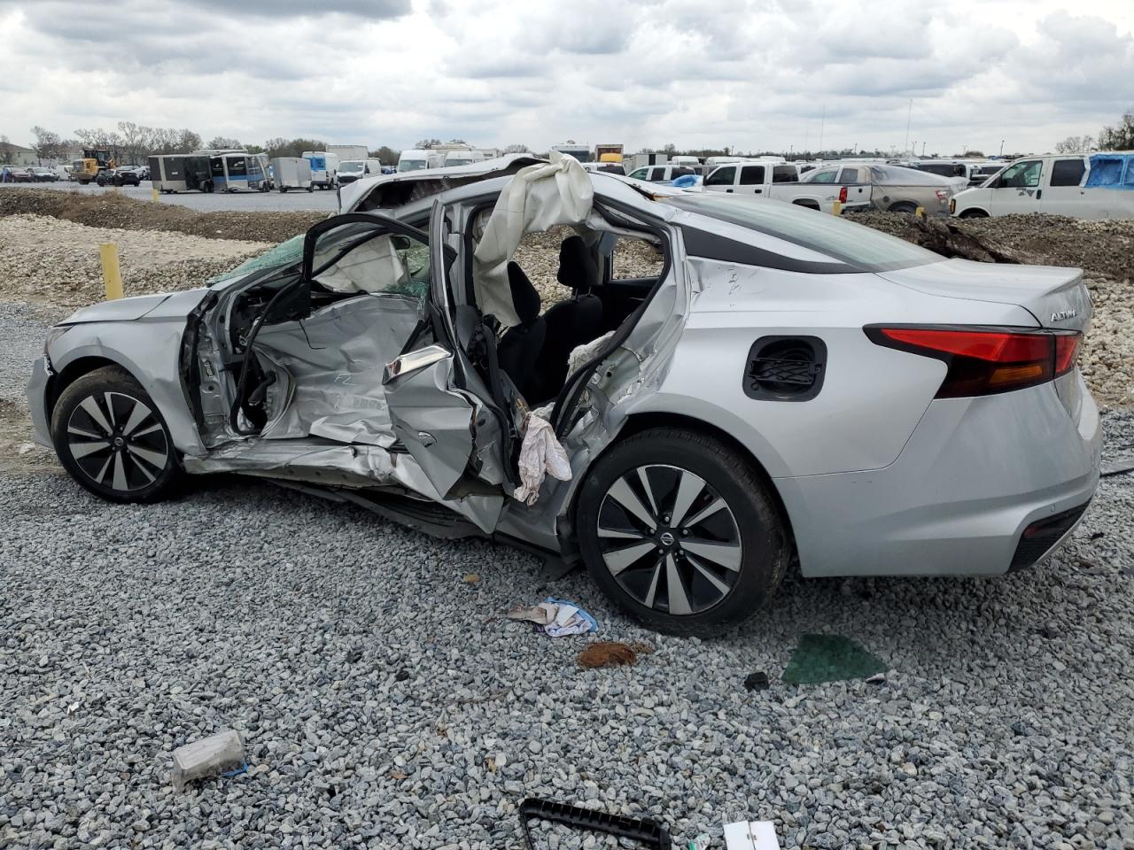 2022 NISSAN ALTIMA SV VIN:1N4BL4DV3NN404214