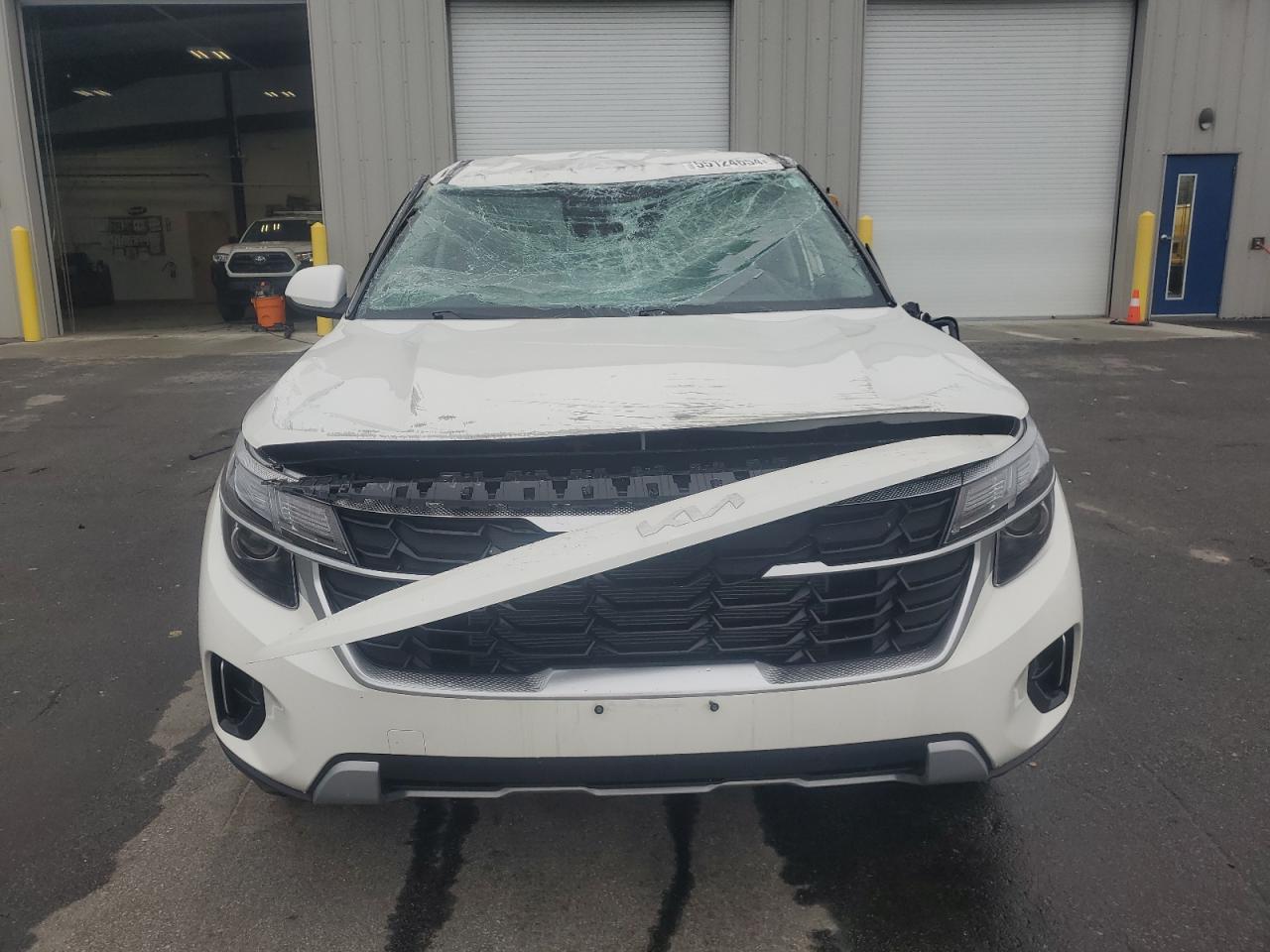 2024 KIA SELTOS LX VIN:KNDEPCAA0R7519001