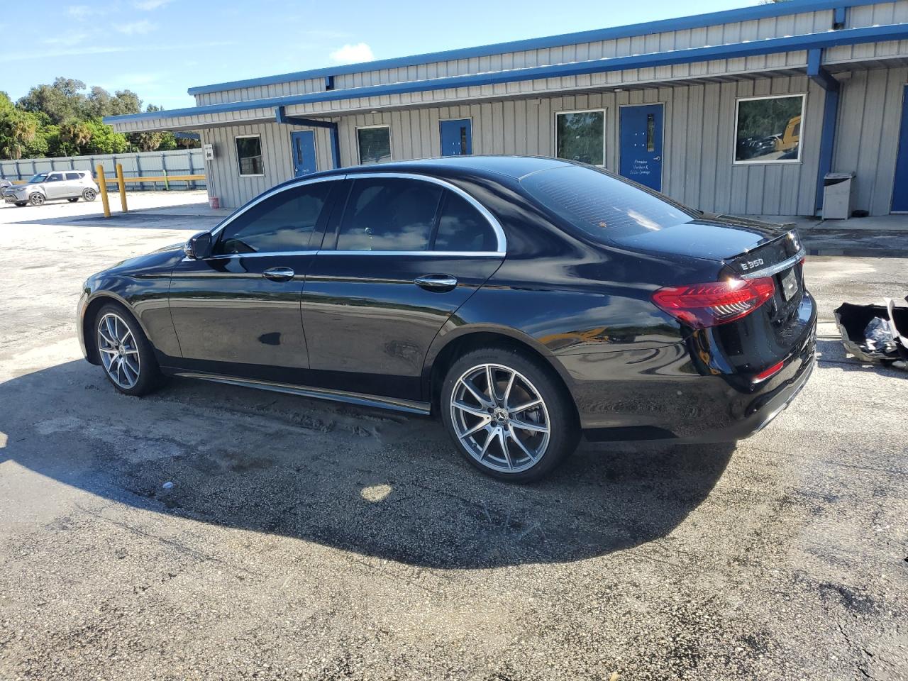 2022 MERCEDES-BENZ E 350 VIN:W1KZF8DB9NB070677