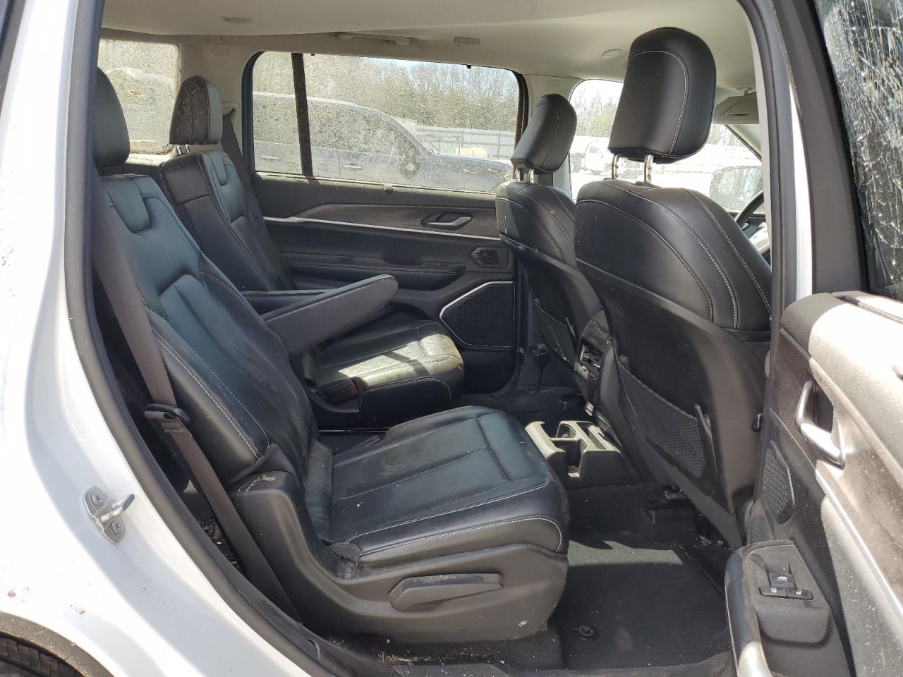 2023 JEEP GRAND CHEROKEE L LIMITED VIN:1C4RJKBG3P8830770