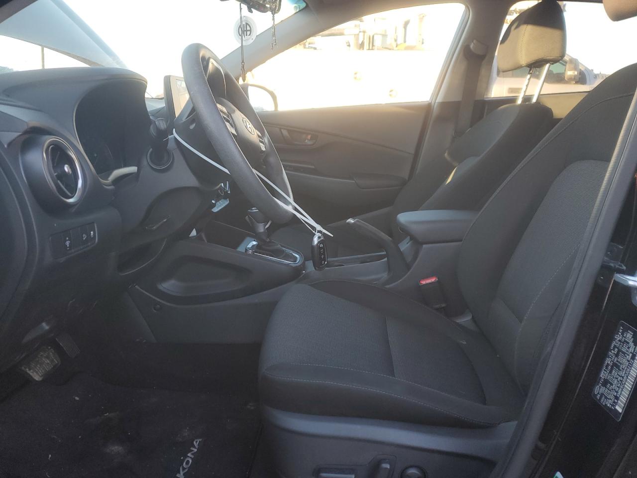 2023 HYUNDAI KONA SEL VIN:KM8K6CAB8PU062172