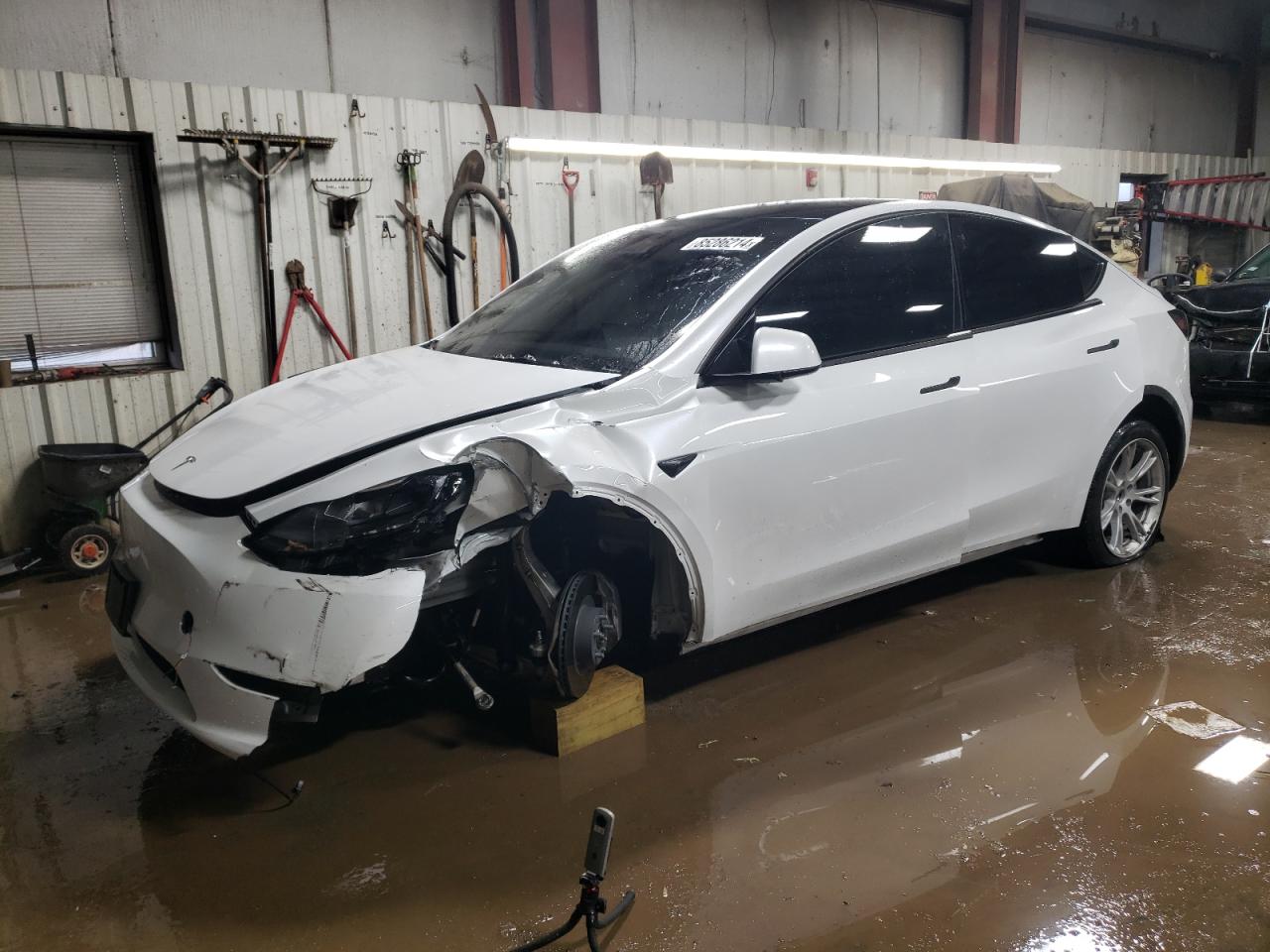 2024 TESLA MODEL Y  VIN:7SAYGDEE8RA278363