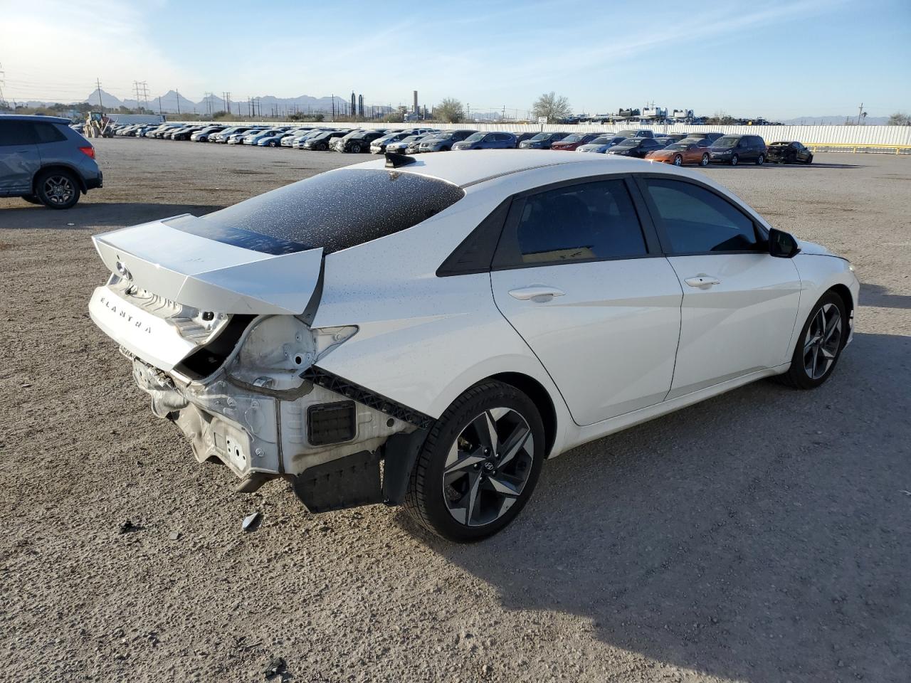 2023 HYUNDAI ELANTRA SEL VIN:5NPLS4AG6PH092173