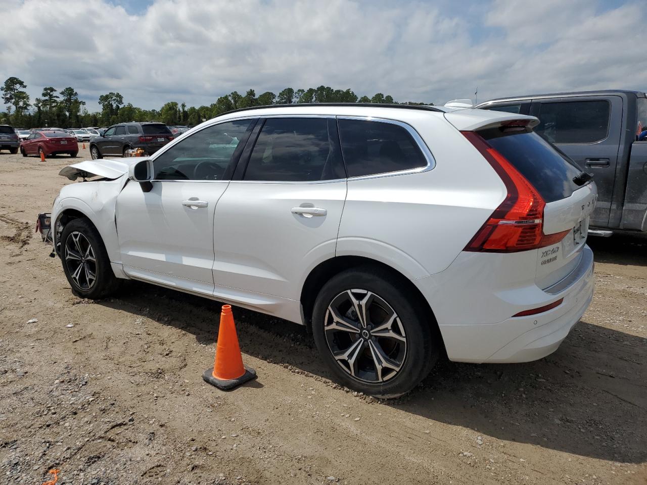 2022 VOLVO XC60 B5 MOMENTUM VIN:YV4L12DKXN1091794