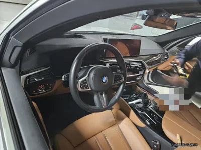 2021 BMW 520 VIN: