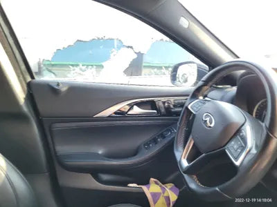 2017 Infiniti Q30 VIN: