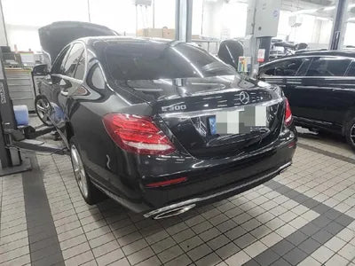 2018 Mercedes-Benz E 200 VIN: