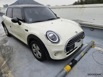 2019 MINI Cooper VIN: