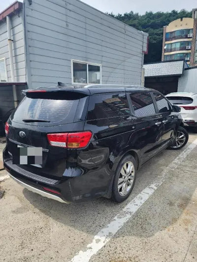 2015 Kia Carnival VIN: