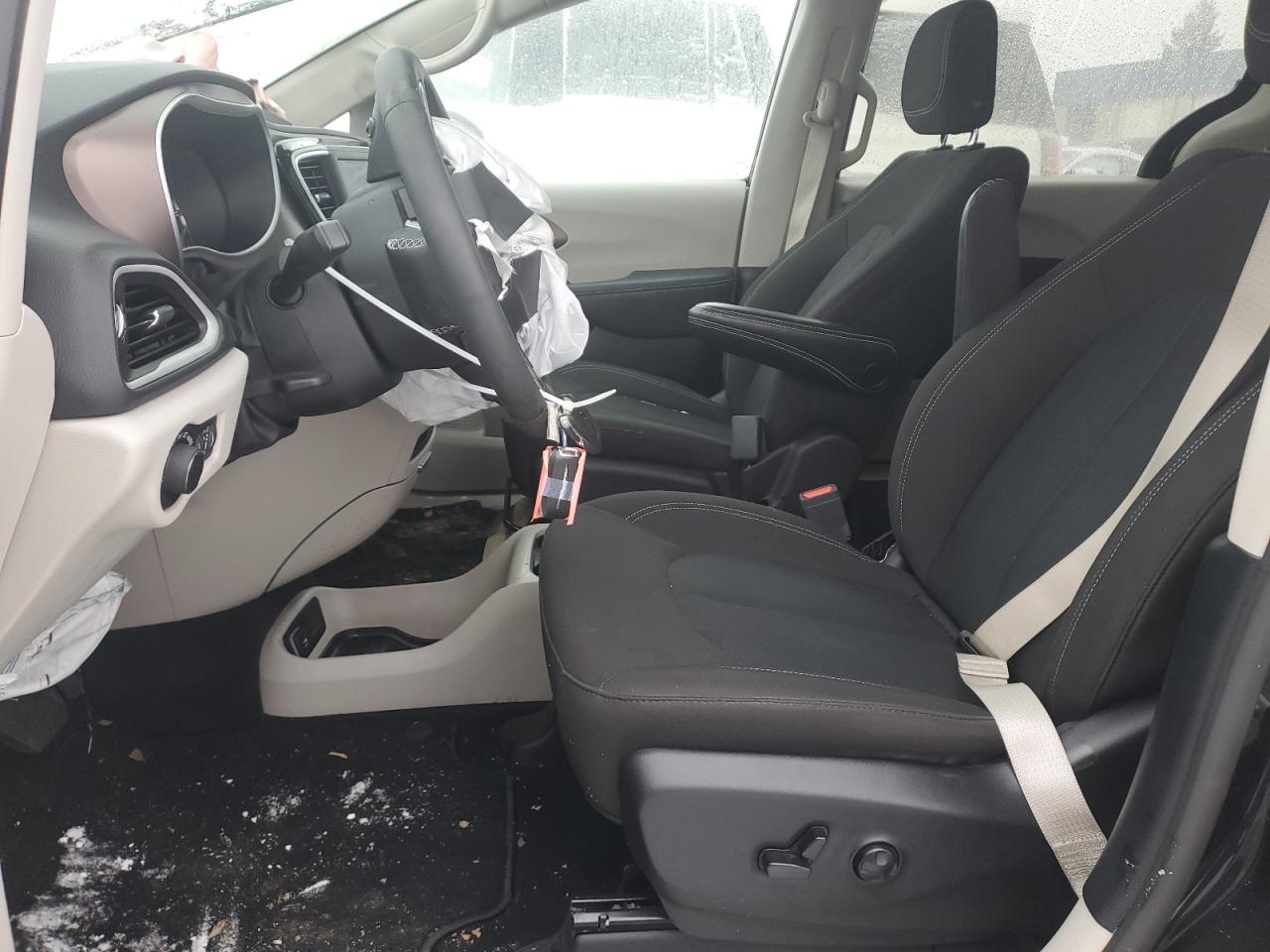 2024 CHRYSLER VOYAGER LX VIN:2C4RC1CG2RR101329