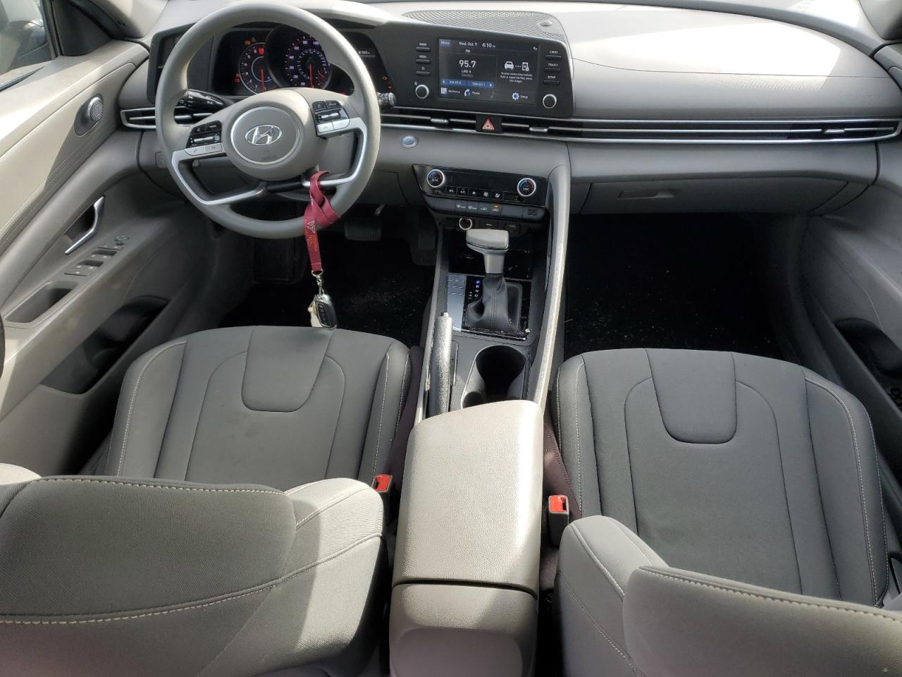 2022 HYUNDAI ELANTRA SEL VIN:KMHLM4AG3NU348844