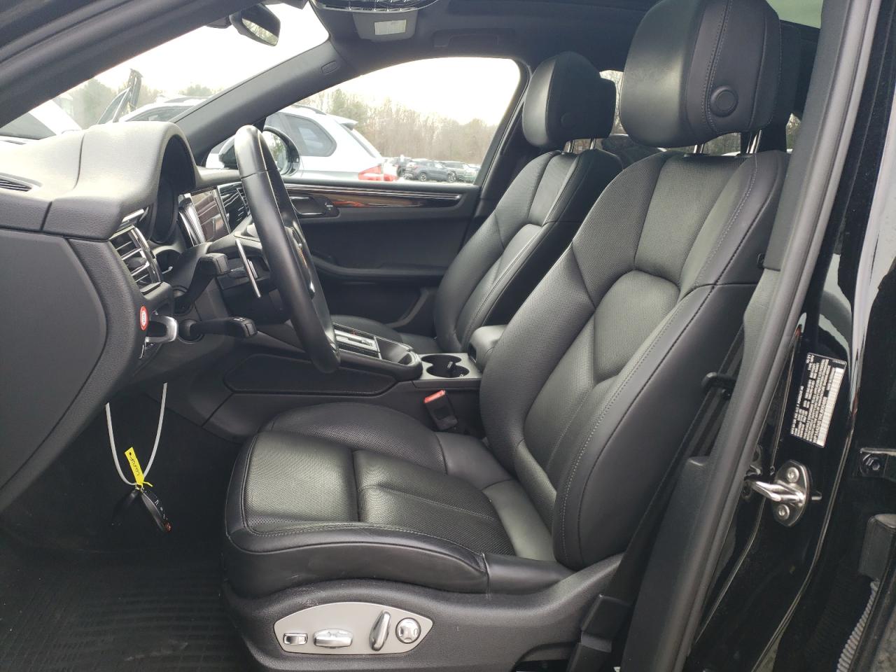 2022 PORSCHE MACAN  VIN:WP1AA2A51NLB00488