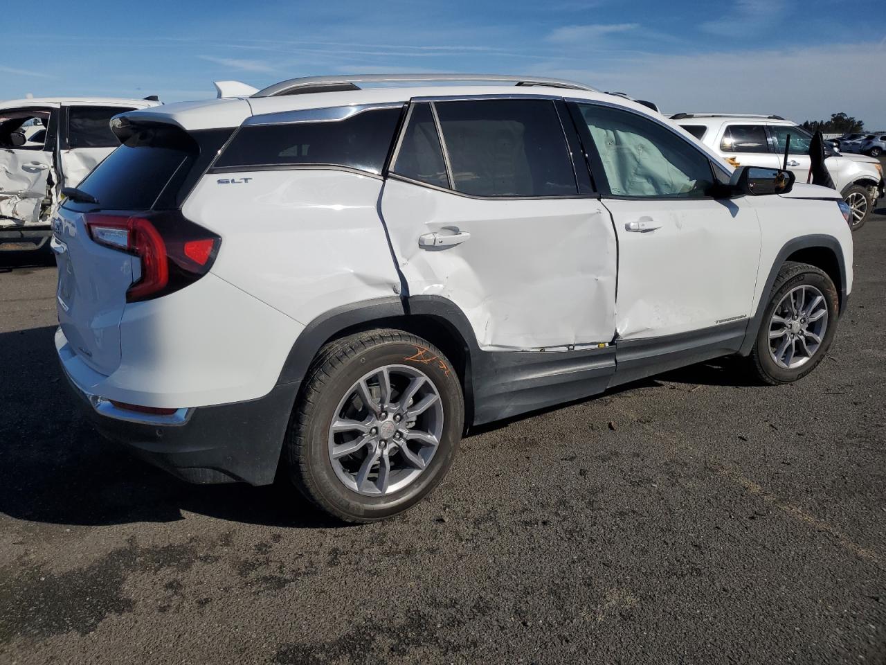 2022 GMC TERRAIN SLT VIN:3GKALVEV1NL120286