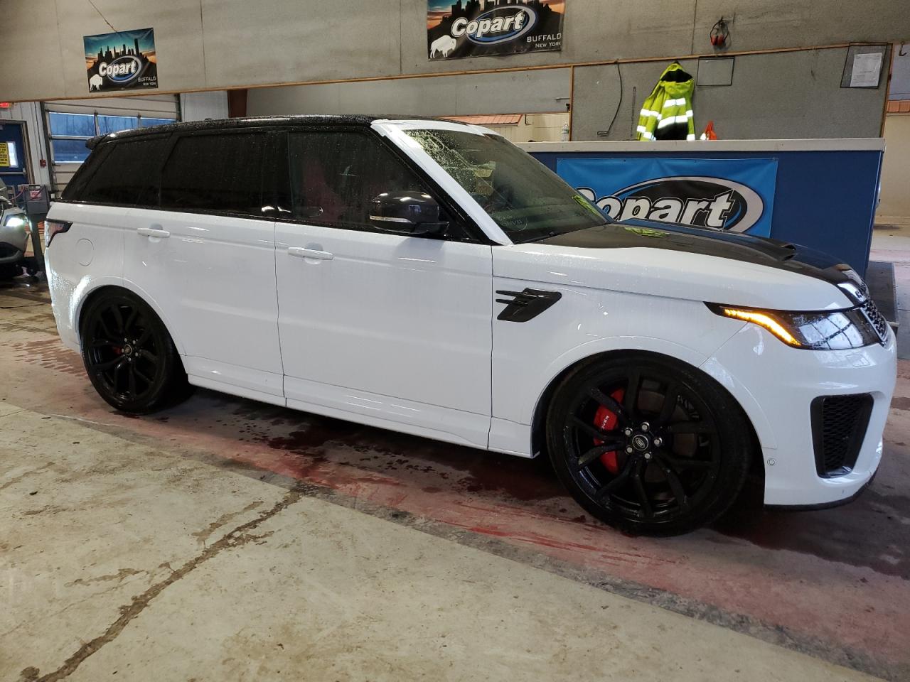 2022 LAND ROVER RANGE ROVER SPORT SVR VIN:SALWZ2RE6NA244093