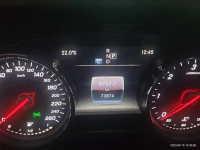 2019 Mercedes-Benz E 220 VIN: