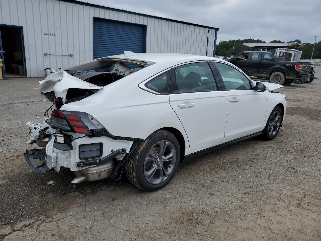 2024 HONDA ACCORD EX VIN:1HGCY1F3XRA006684