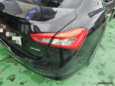 2018 Maserati Ghibli VIN: