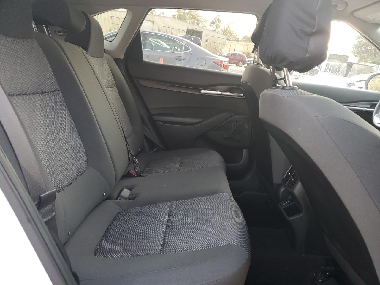2024 KIA SELTOS LX VIN:KNDEPCAA5R7472824